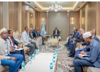 PM Hamsa Meets with Leaders of Registered Political Parties