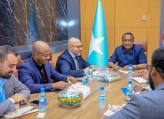 Mogadishu Mayor Meets UNOPS Officers to Accelerate Road Reconstruction