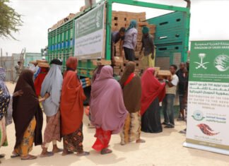 King Salman Relief Authority and Maxaasin Foundation Distribute Dates to Needy Families in Mogadishu