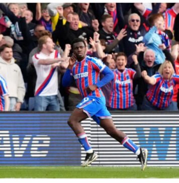 Liverpool concedes late goal as its 100% start to the Premier League ends with loss at Palace