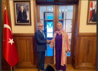 Somalia’s Minister of Family Affairs Holds Bilateral Meetings with Ambassadors in Geneva