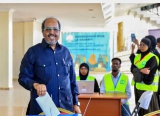 Somalia’s President Hassan Sheikh Votes in Mogadishu Local Elections
