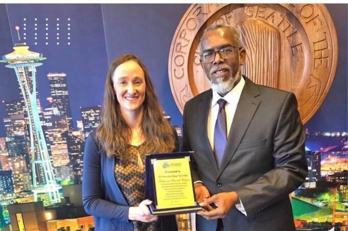 Mogadishu Port Chief Meets Seattle Mayor to Boost Cooperation and Exchange Expertise