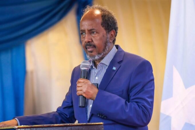 Somali President Warns Government Officials of Immediate Dismissal if Arrested While Using Foreign Passports
